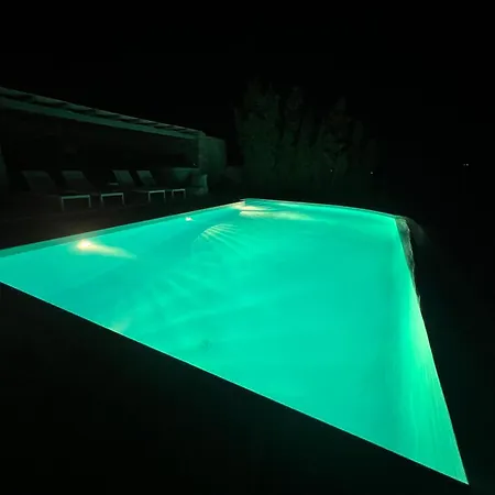 Luxurious Oasis In Paros Villa