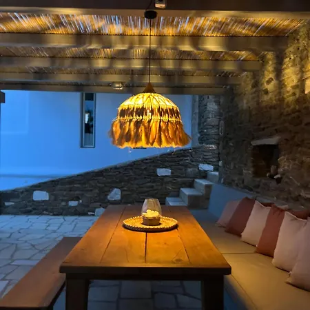 Luxurious Oasis In Paros Hriszí Aktí